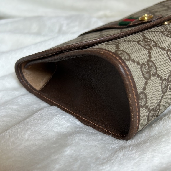 EUC Authentic Gucci Clutch with unbranded chain - Picture 14 of 17